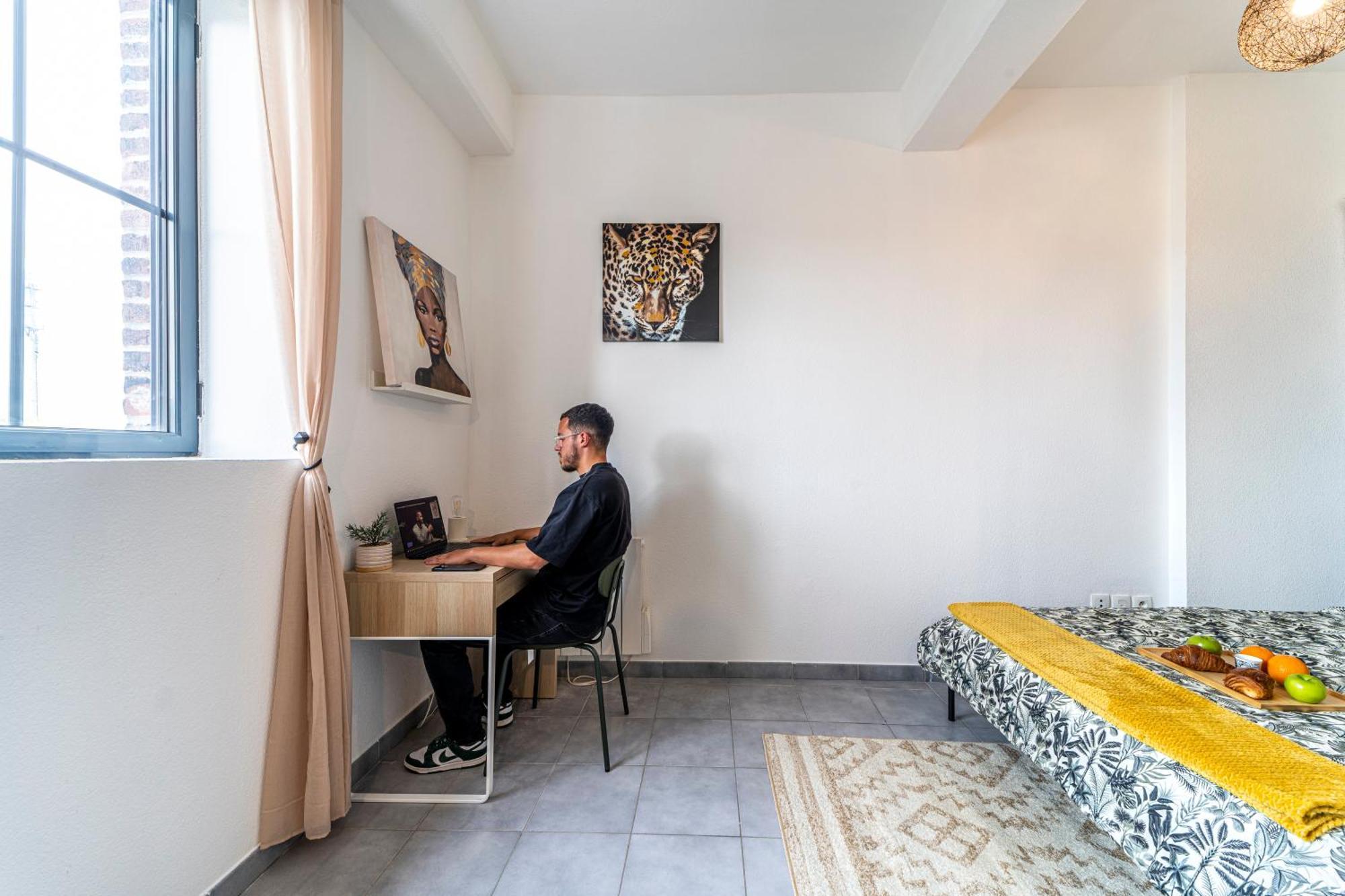 Stay Cosy Lille I Tourcoing - Appartement - Hypercentre - Parking Securise - Wifi - Netflix - Cuisine Ngoại thất bức ảnh
